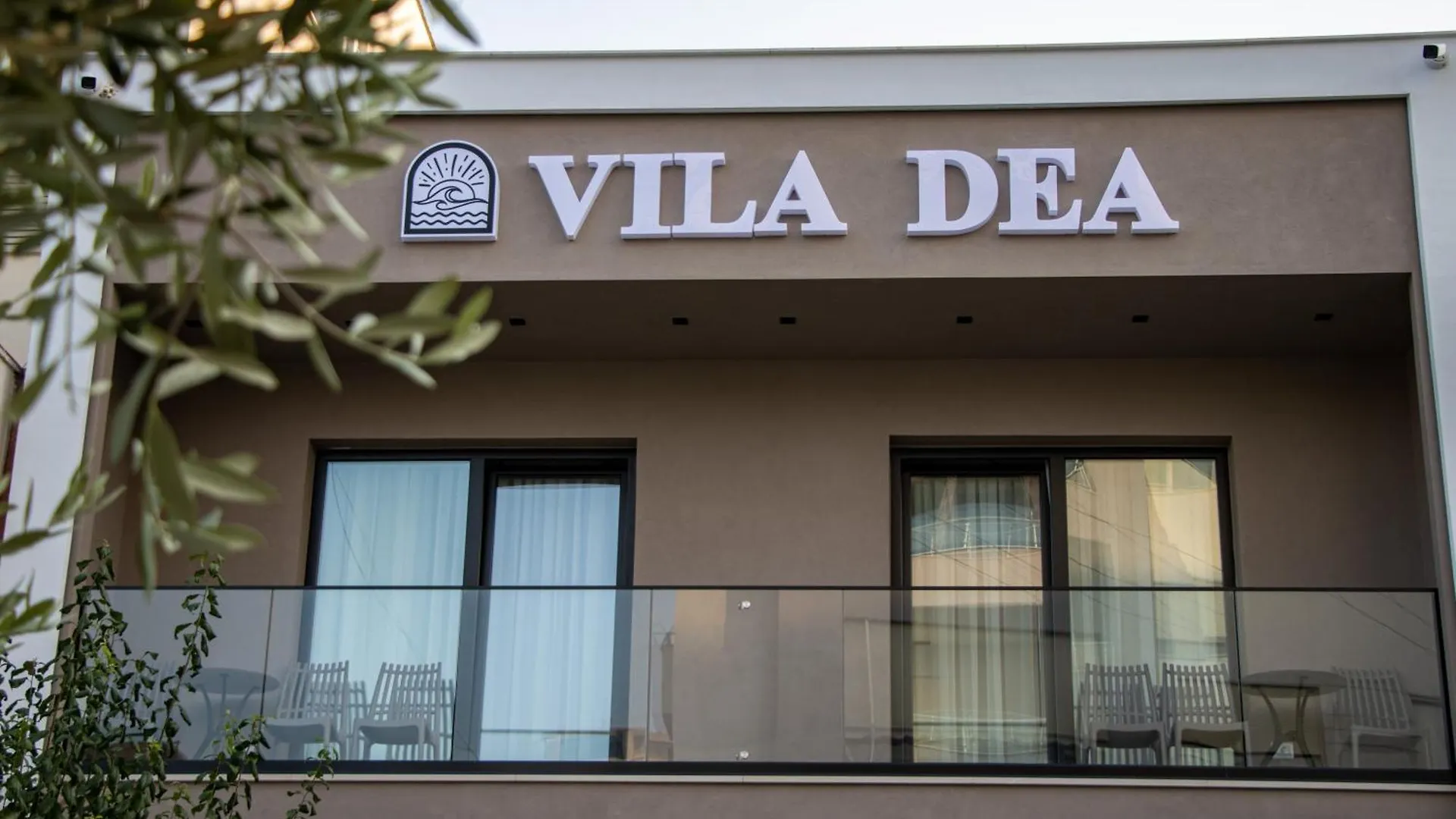 Vila Dea Durrës 0*,